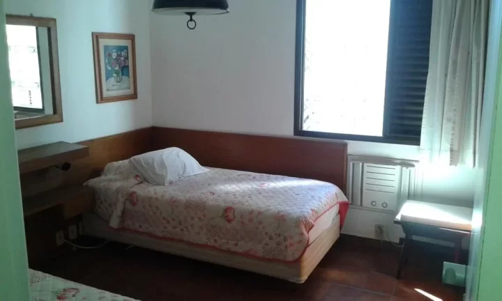 Imagem Flat com 2 dormitórios à venda, 65 m² - Pitangueiras - Guarujá/SP