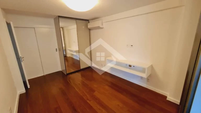 Imagem Apartamento Duplex Leblon 195m² – 3 Quartos, 2 Suítes, Quadra da Praia