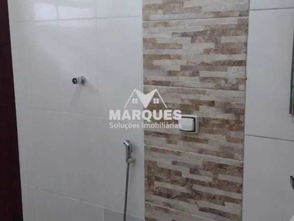 Imagem Oportunidade unica casa c/ 2 dorms e 2 banheiros
