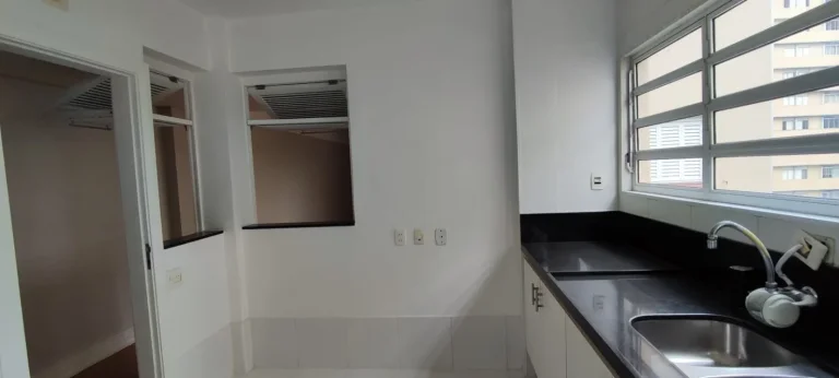 Imagem Apartamento 150 M², 3Q, 1 Suíte, Lavabo, 4 Banheiros, 1 Vaga fixa e escriturada, Dependência completa de serviço, Próximo a 2 estações do metrô.