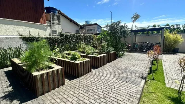 Imagem Apartamento com 3 dormitórios sendo 1 suíte e 2 vagas - Campeche, Florianópolis/SC