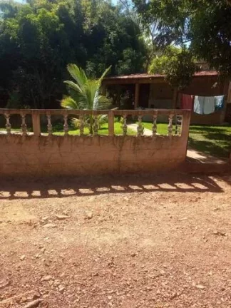 Imagem Fazenda Aconchegante à Beira do Rio do Peixe em Santa Cruz de Goiás