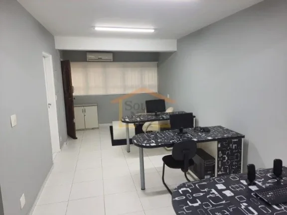 Imagem Prédio Comercial, Térreo + 2 sobresolos, 8 salas, 2 banheiros. 750m², Terreno 10m X 30m. 

Excele...