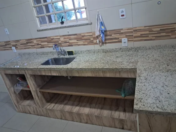 Imagem Casa em Condomínio para Venda em Rio de Janeiro, Campo Grande, 3 dormitórios, 2 banheiros, 3 vagas