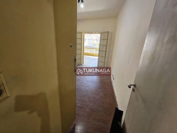 Imagem Casa com 3 dormitórios para alugar, 243 m² por R$ 6.000,00/mês - Vila Augusta - Guarulhos/SP