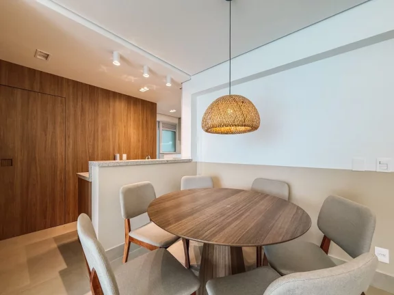 Imagem Imperdível apartamento de 3 quartos na Riviera de São Lourenço Módulo 07: 110,74m², 1 suíte, 3 salas, varanda gourmet e 2 vagas.