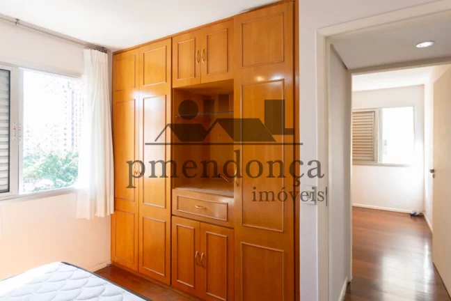 Imagem Apartamento Pinheiros reformado com 103m² reformado, 3 dormitórios (1 suíte) e 2 vagas.