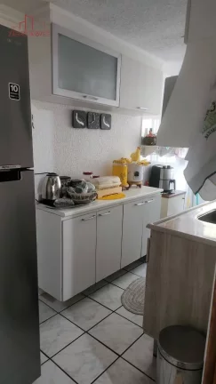 Imagem Oportunidade! Apartamento Reformado - 2 Dorms - 48m² - Horto do Ypê.