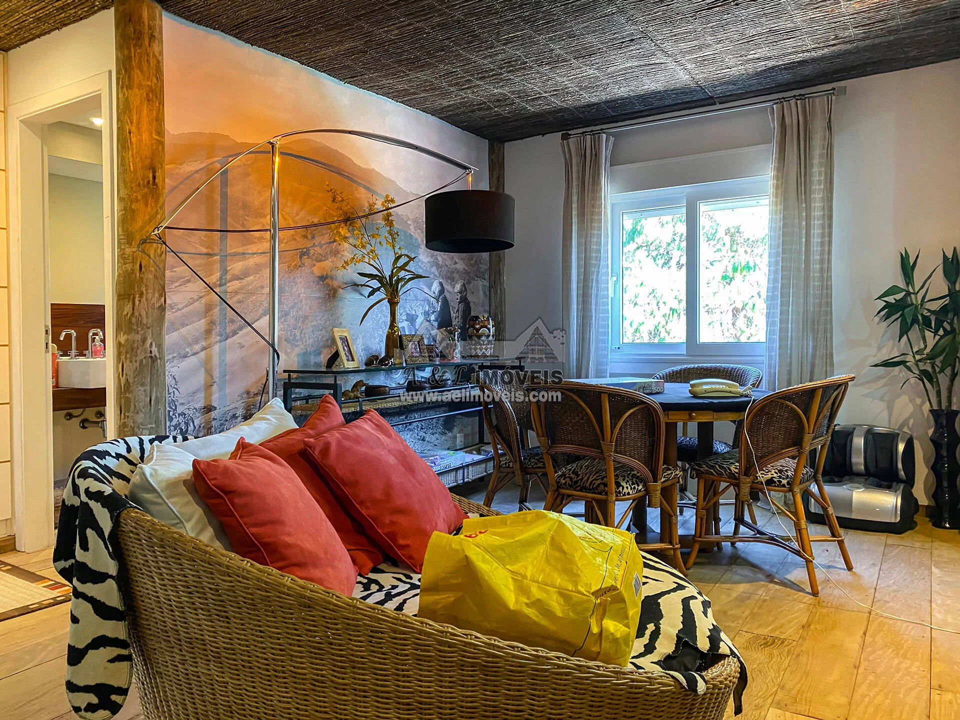 Imagem Apartamento à venda em Campos do Jordão – Luxuosa cobertura com 4 suítes