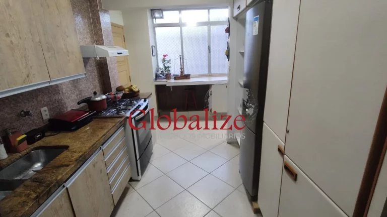 Imagem Apartamento com Vista Mar à Venda com 3 Dormitórios e 1 Vaga no Bairro da Ponta da Praia em Santos por R$ 1.385.000,00