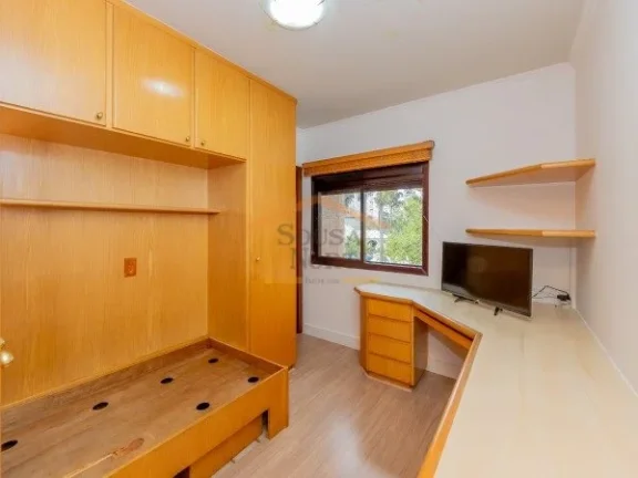 Imagem Apartamento com 136m² de área útil, com 4 dormitórios, sendo 3 suítes, 5 banheiros no total com...