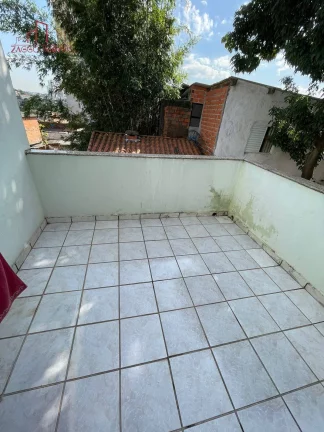 Imagem Sobrado 200m² - 3 Dorm - 1 Suíte - 4 Vagas