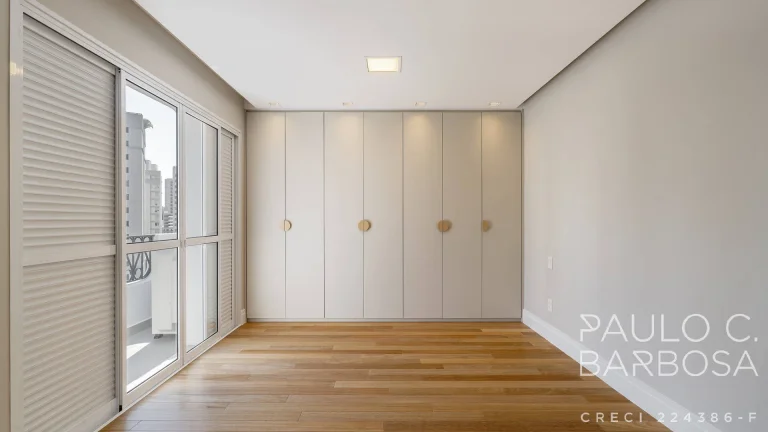 Imagem Vila Nova Conceição - 2 Dormitórios (1 Suíte) - 1 vaga - 130m² - Reformado