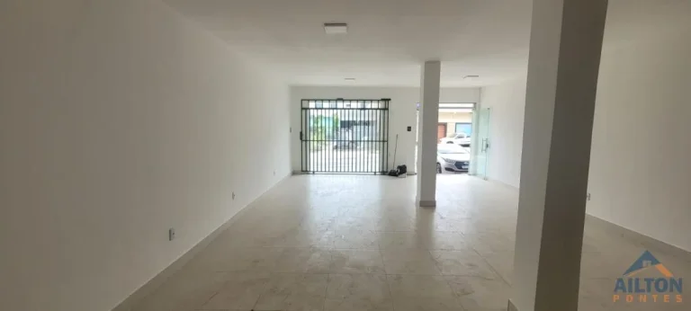 Imagem Loja Comercial com 55m2 p/ Locação Anual no Bairro Aeroporto Próximo a Prefeitura de Guarapari/ES