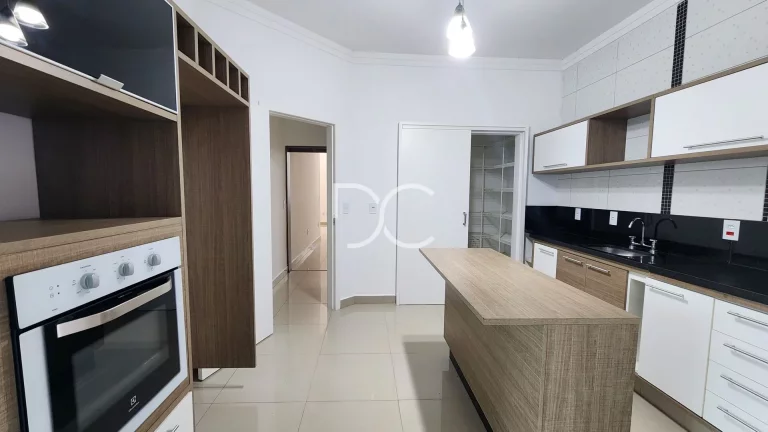 Imagem Ibiti Royal Park - Venda Sobrado | AC: 200m² | AT: 272,44m² | 03 Suítes | 05 Ban | 04 Vagas