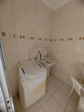Imagem Encanto e Exclusividade: Casa em Condomínio de Alto Padrão em Valinhos com Conforto e Segurança!
