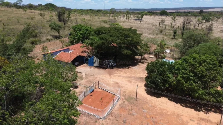 Imagem Área para Venda em Brasília, Setor Habitacional Tororó (Jardim Botânico), 1 dormitório, 1 suíte, 1 banheiro, 2 vagas