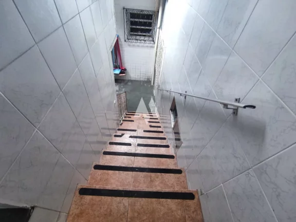Imagem Casa Térrea com 3 quartos, 4 vagas e edícula - São Vicente / SP