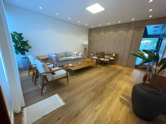 Imagem Casa à Venda em Condominio de Altao Padrão no Massaguaçu em Caraguatatuba