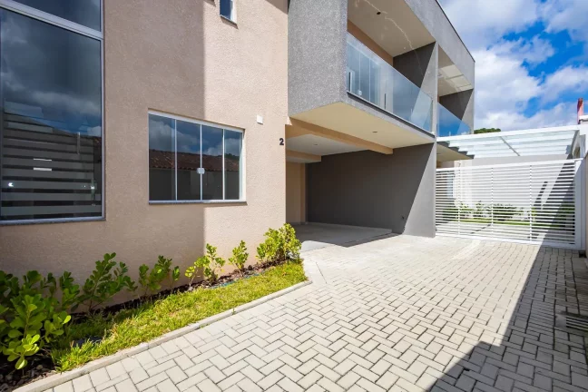 Sobrado 3 quartos novo Santa Felicidade