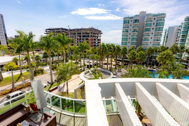 Imagem Apartamento mobiliado com área de lazer completa! 3 suítes e 3 vagas na Praia Brava em Itajaí