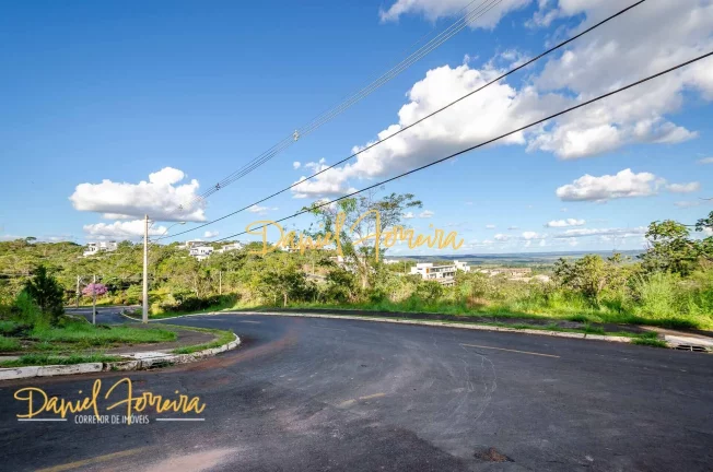 Imagem Lote de esquina com 851,39 m² - Aceita Financiamento bancário