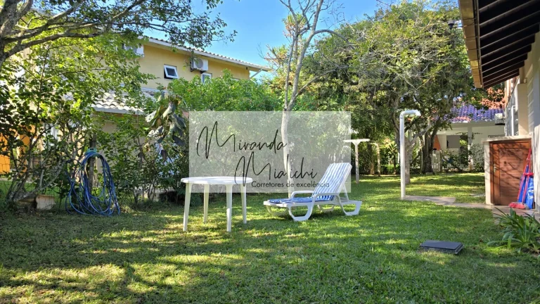 Imagem Casa no condomínio Antares Club Residence para venda com 4 quartos, sendo 2 suítes, 203m²