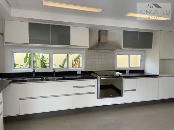 Imagem Casa de condomínio com 4 quartos, 388m2, à venda