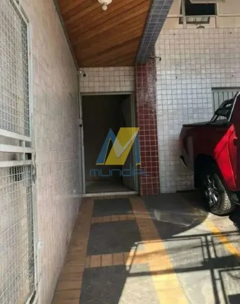 Imagem Galpão Comercial de 509 m² à Venda - Estrutura Completa e Funcional