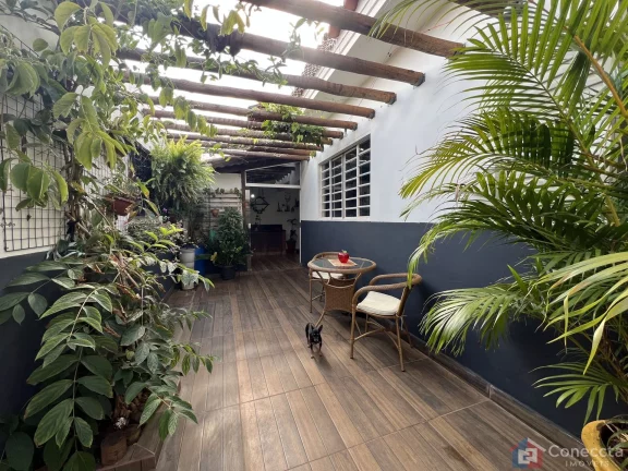 Imagem Casa à Venda no Bairro Caiçaras em Patos de Minas – 3 Quartos, Suíte e Espaço Gourmet