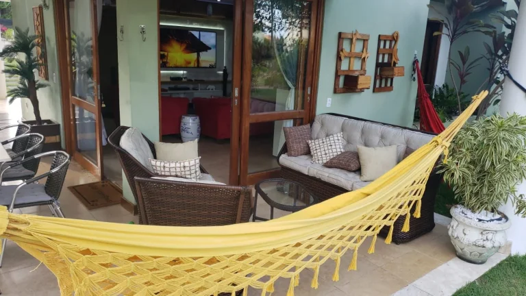 Imagem Apartamento Mobiliado à venda em Imbassaí, Mata de São João - Condomínio com Piscina e Academia