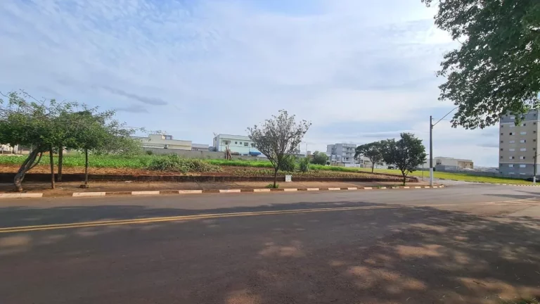Imagem Terreno à Venda c/ 678m² Recanto das Primaveras, em Boituva