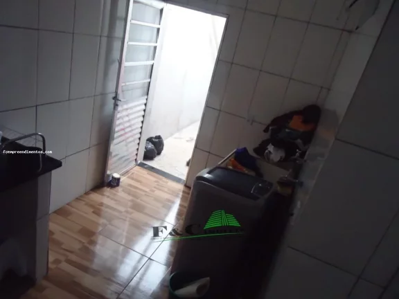 Imagem Casa para Venda em Limeira, Jardim Lagoa Nova, 4 dormitórios, 2 banheiros, 2 vagas