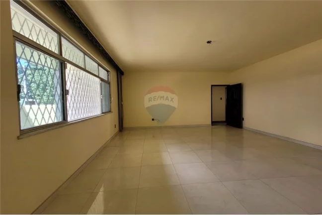 Imagem Casa com 4 quartos, à venda no Pechincha , Rio de Janeiro.