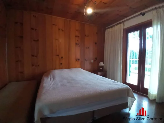 Imagem Casa a venda, em Condomínio de Alto Padrão de Campos do Jordão - SP.