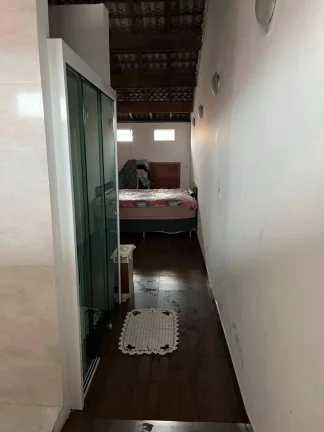 Imagem Sobrado 3 Suites 210 m² 3 Dormitorios sendo 3 Suites 2 vagas de Garagens