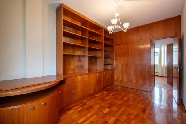 Imagem Apartamento à venda em Copacabana, 3Qtos, 143m2, 1vaga, na Barão de Ipanema