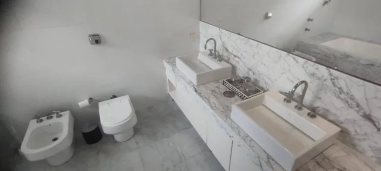 Imagem Casa com 5 Quartos para Alugar, 654 m² em Barra Da Tijuca - Rio De Janeiro