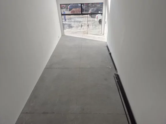Imagem Salão Comercial Novo para Locação na Alameda Lucas Nogueira Garcez – Atibaia/SP