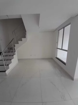 Imagem Casa Duplex em Vila Cloris - Belo Horizonte