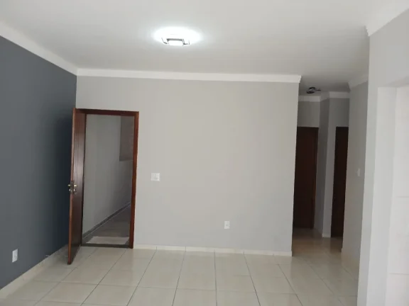 Imagem Imperdível oportunidade! Casa à venda em Sorocaba-SP, Jardim Wanel Ville V - 3 quartos, 1 suíte, 3 salas, 2 banheiros, 2 vagas de garagem - 111,52m².