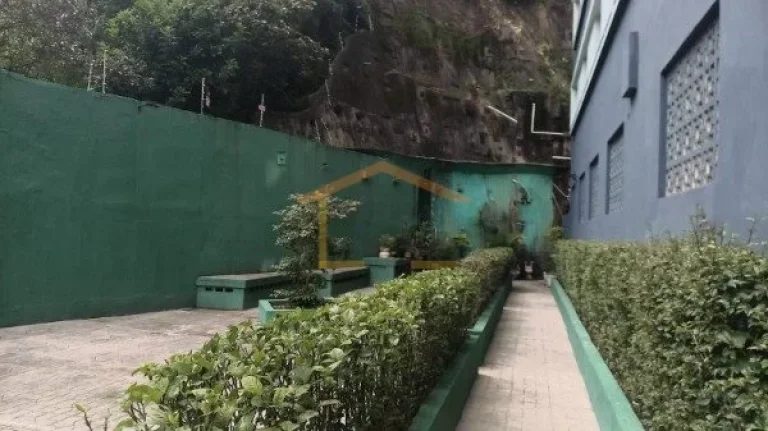 Imagem Apartamento com 82 m², totalmente reformado, com 2 dormitórios, sendo um com guarda-roupa embutido...