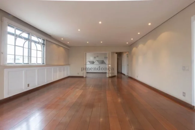Imagem Apartamento 3 quartos, 1 suite, 2 vagas, 267 m²