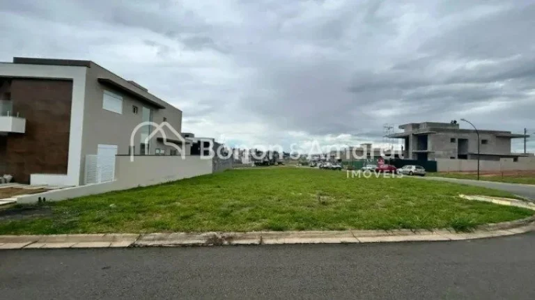Imagem Excelente terreno de esquina à venda no Condomínio Residencial Arborais, região do Loteamento Alp...