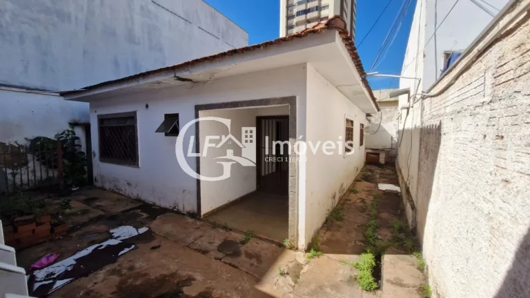 Imagem Excelente Oportunidade! Terreno de Esquina com Potencial Comercial e Residencial