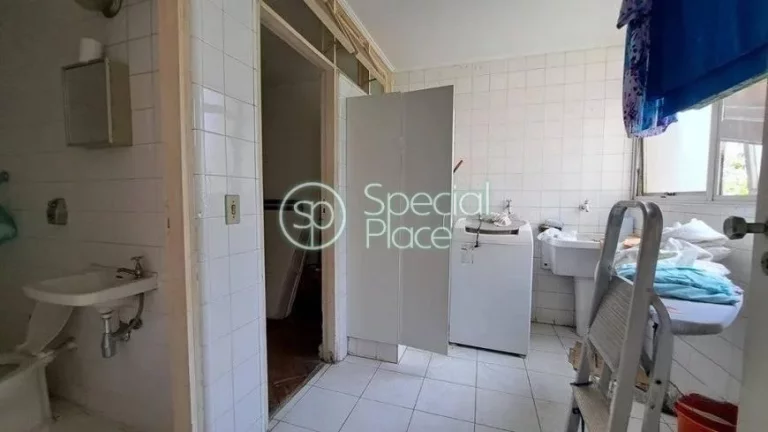 Imagem Excelente apartamento com 150m² no Jardim América. Amplo living para dois ambientes, sala de janta...