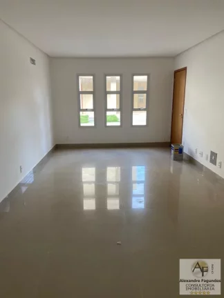 Imagem Sobrado em Condomínio para Venda em Aparecida de Goiânia, Vila Maria, 3 dormitórios, 3 suítes, 4 banheiros, 4 vagas
