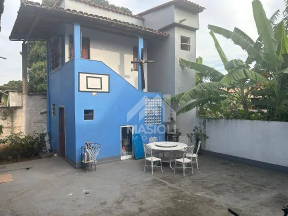 Imagem Casa com 3 dormitórios à venda, 97 m² por R$ 1.000.000 - Ataíde - Vila Velha/ES