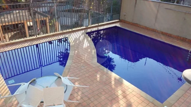 Imagem Casa à venda com 3 quartos, sendo 1 suíte, no condomínio Boulevard Morumbi, São Paulo - SP
