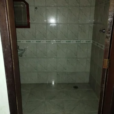 Imagem Sobrado à venda em Cotia-SP - Parque Isaac Pires: 2 quartos, 2 banheiros, 3 vagas, 100m² área. Aproveite!